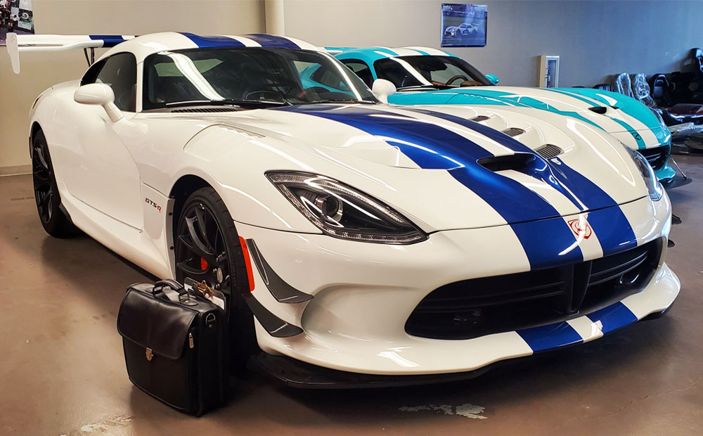 Extended-travel super car pre-purchase inspection - viper acr